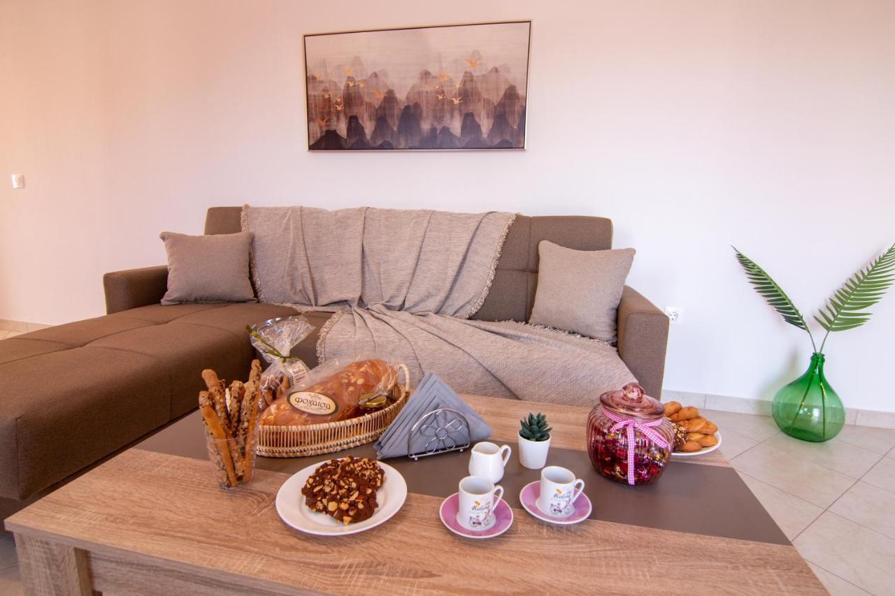 M&m 2 Apartment